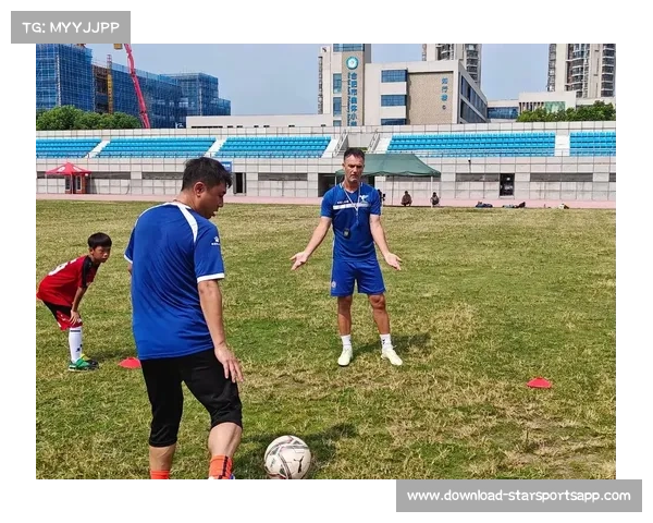 国青队谢一鸣执教宁强县队推动基层教练专业化发展与地方足球振兴